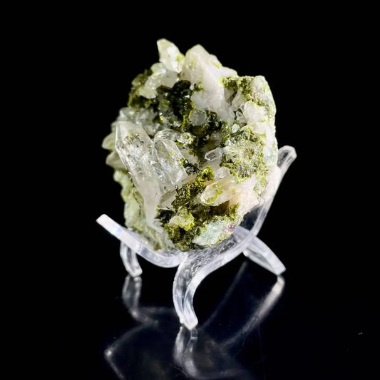 Natural Epidote with quartz from Sichuan, China | 140 g | 7*5*3 cm