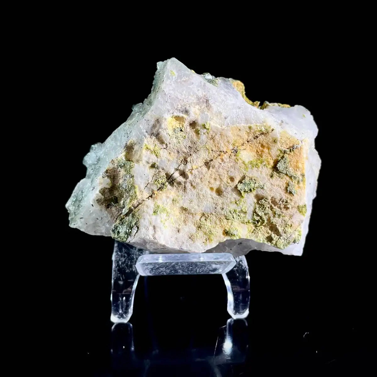 Natural Epidote with quartz from Sichuan, China | 180 g | 7*2*5 cm