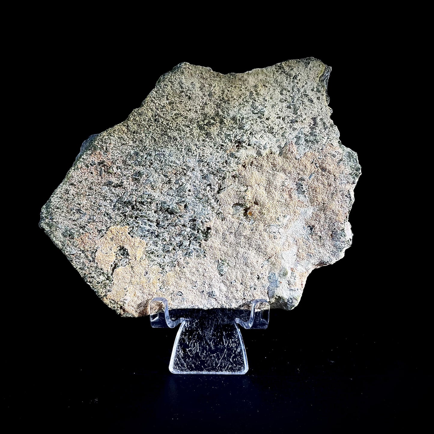 Natural Green Tourmaline Specimen | Madagascar | 420 g | 12*10*3 cm