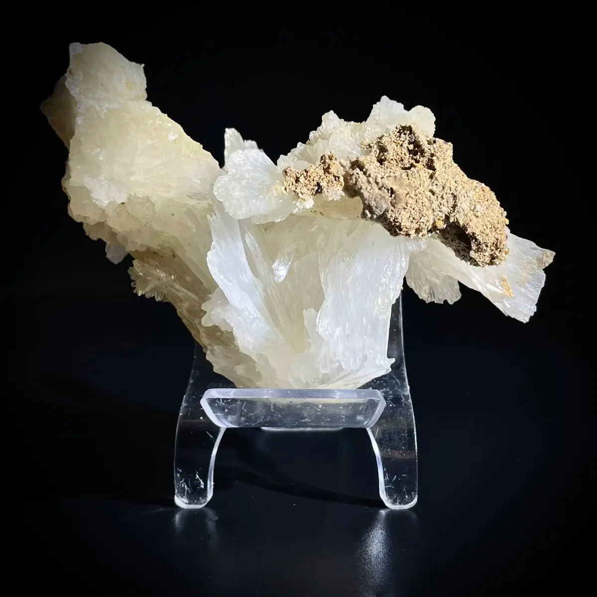 Guizhou White Aragonite/White Veined Natura l Stone Specimen |14×8×7 cm|340g