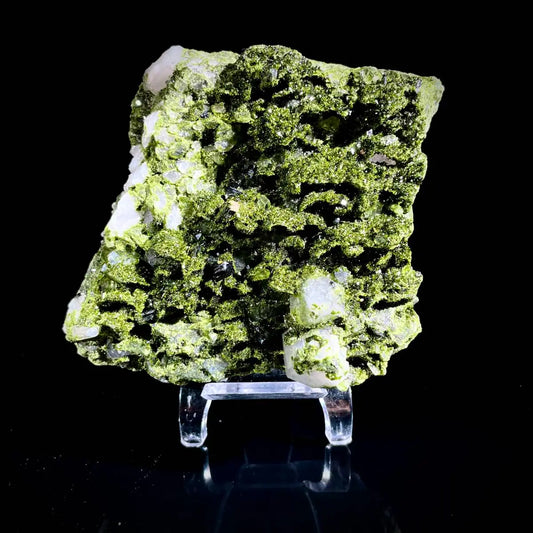 Natural Turkish Epidote with Quartz Specimen | Turkey | 350 g | 8*8*1.5 cm