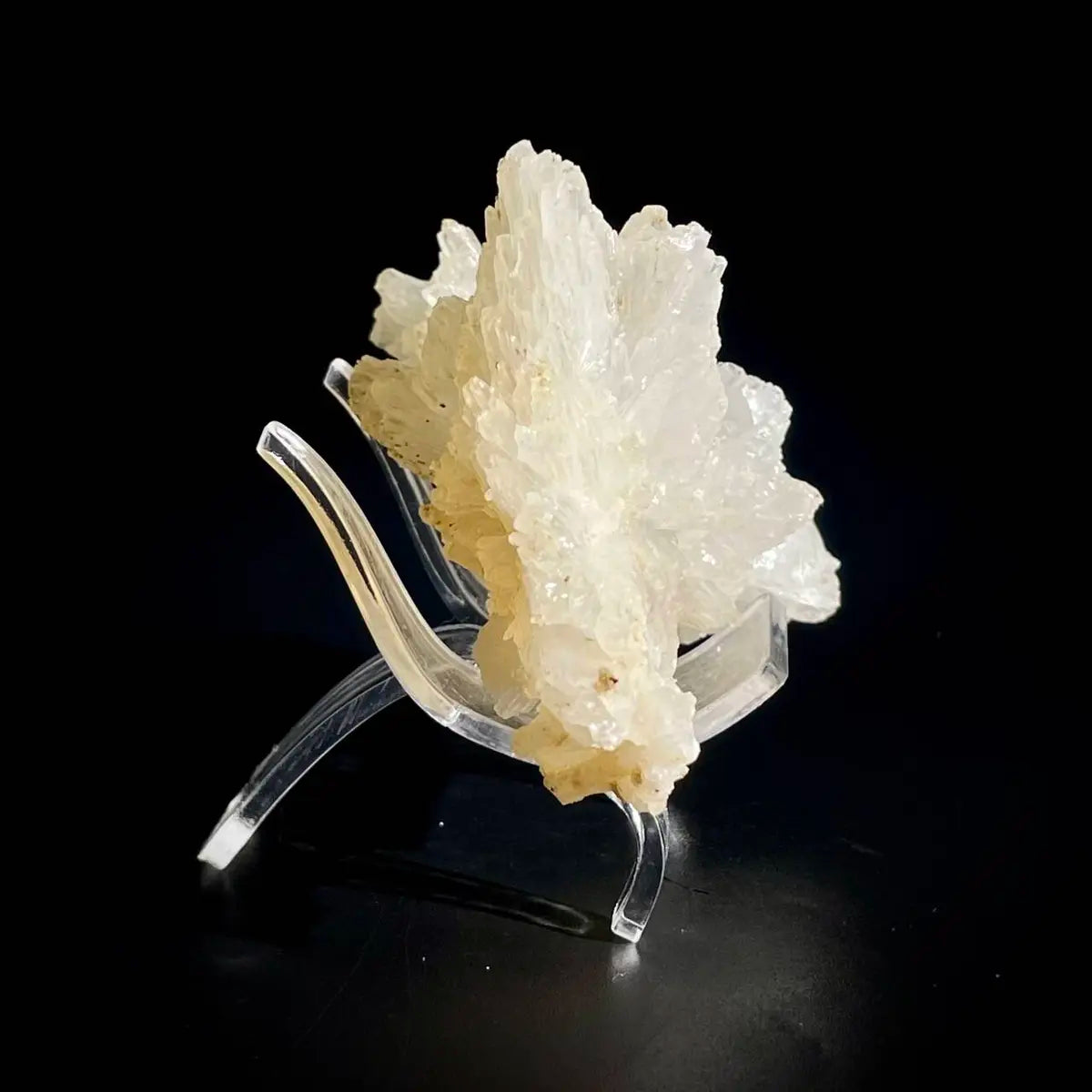 Guizhou White Aragonite/White Veined Natura l Stone Specimen |10.5×7.5×3.5 cm|140g