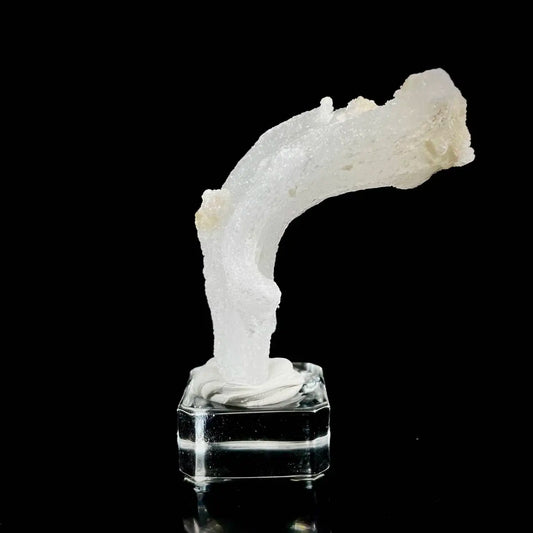 Natural Ram’s Horn Selenite Specimen | Guizhou, China | 60 g | 8.5*3*2 cm | Sulfate Minerals