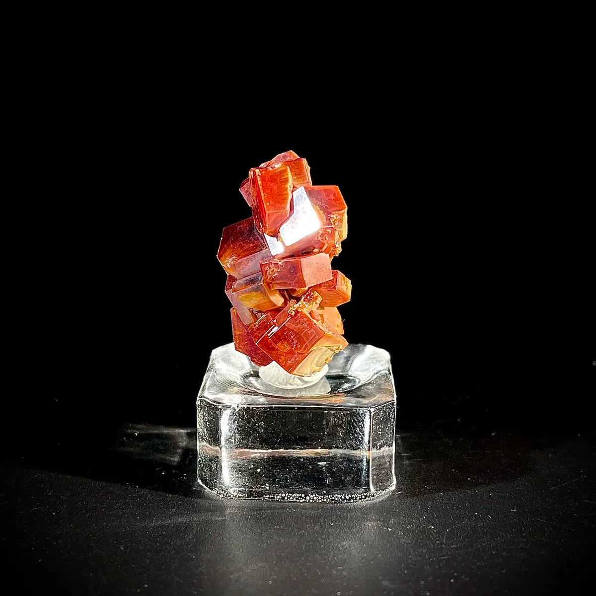 Natural Moroccan Vanadinite Specimen | Morocco | 20 g | 3*1.5*2 cm
