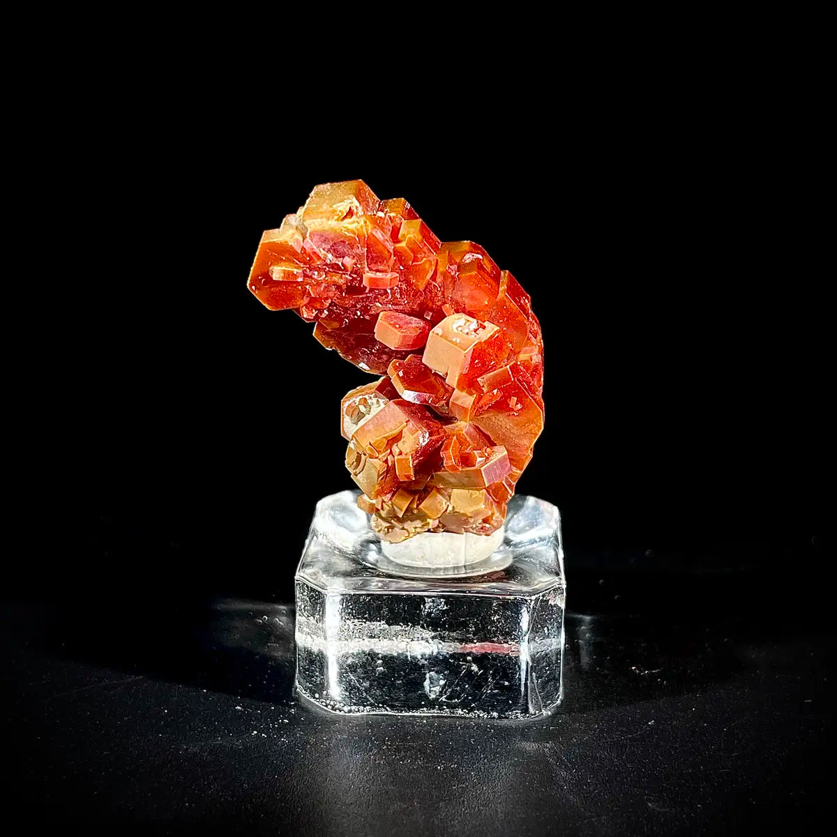 Natural Moroccan Vanadinite Specimen | Morocco | 30 g | 4*2*1.5 cm