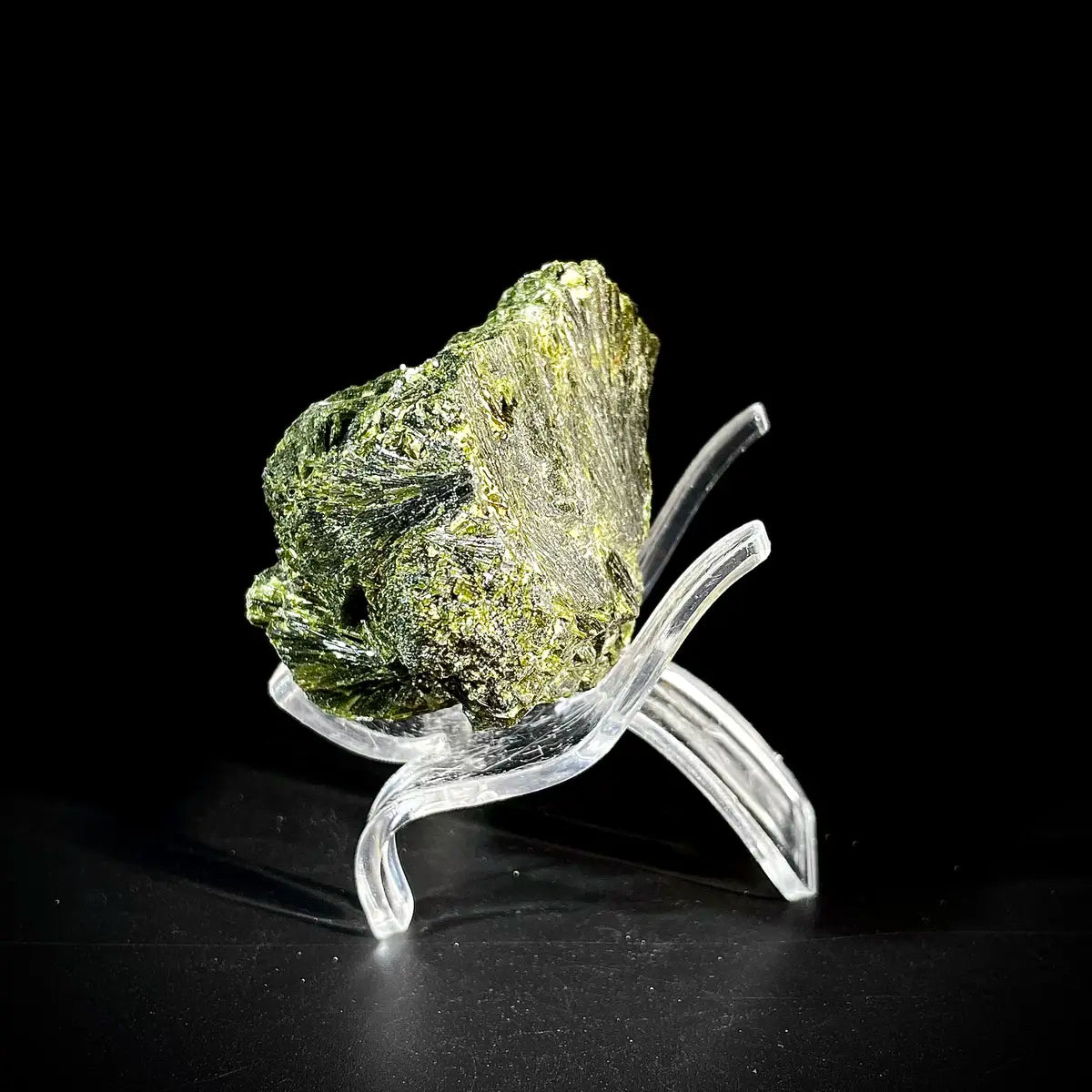 Natural Green Epidote& Tourmaline Specimen | Madagascar | 160 g | 7*4.5*3 cm