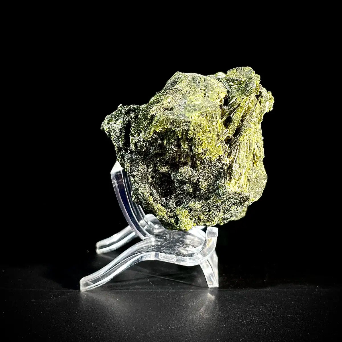Natural Green Epidote& Tourmaline Specimen | Madagascar | 120 g | 5*4.5*4 cm