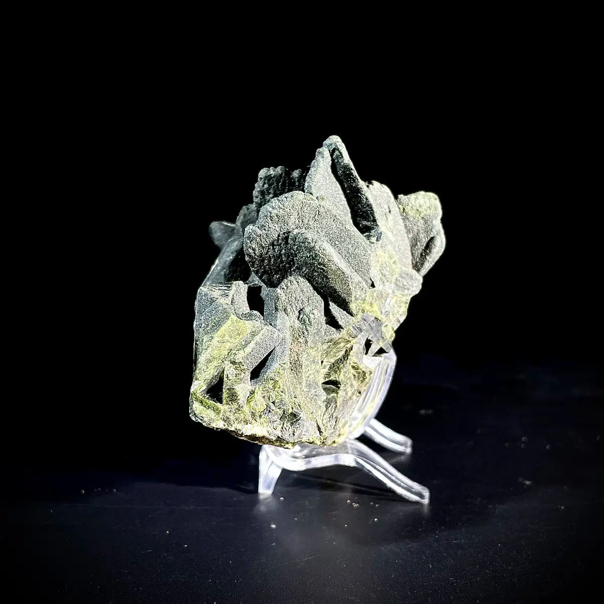 Natural Green Tourmaline Specimen | Madagascar | 250 g | 10*3*6 cm