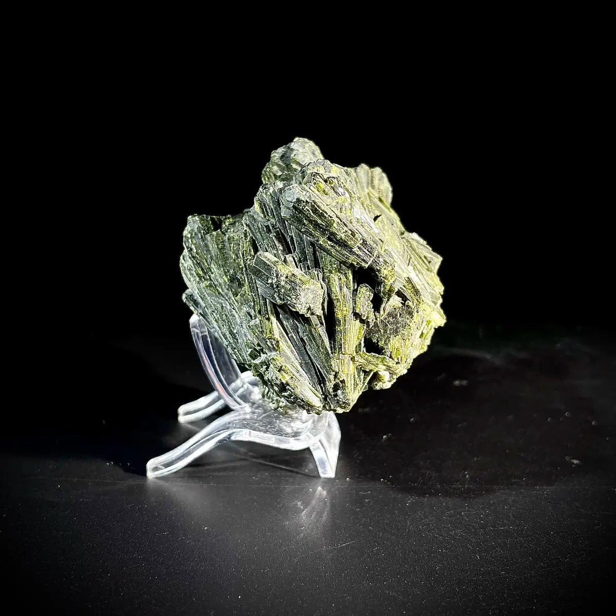 Natural Green Tourmaline Specimen | Madagascar | 160 g | 4*4.5*5 cm