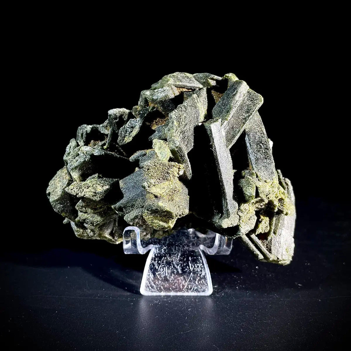 Natural Green Tourmaline Specimen | Madagascar | 360 g | 10*7*3 cm