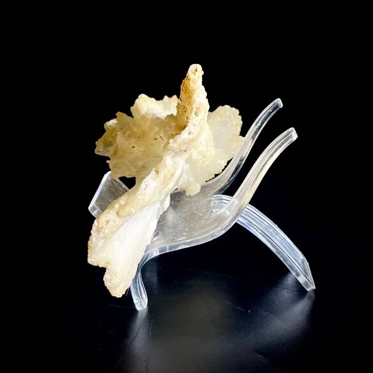 Guizhou White Aragonite /White Veined Natura l Stone Specimen |14×7×8cm|160g